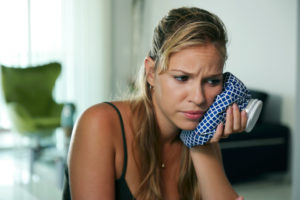 Woman with toothache